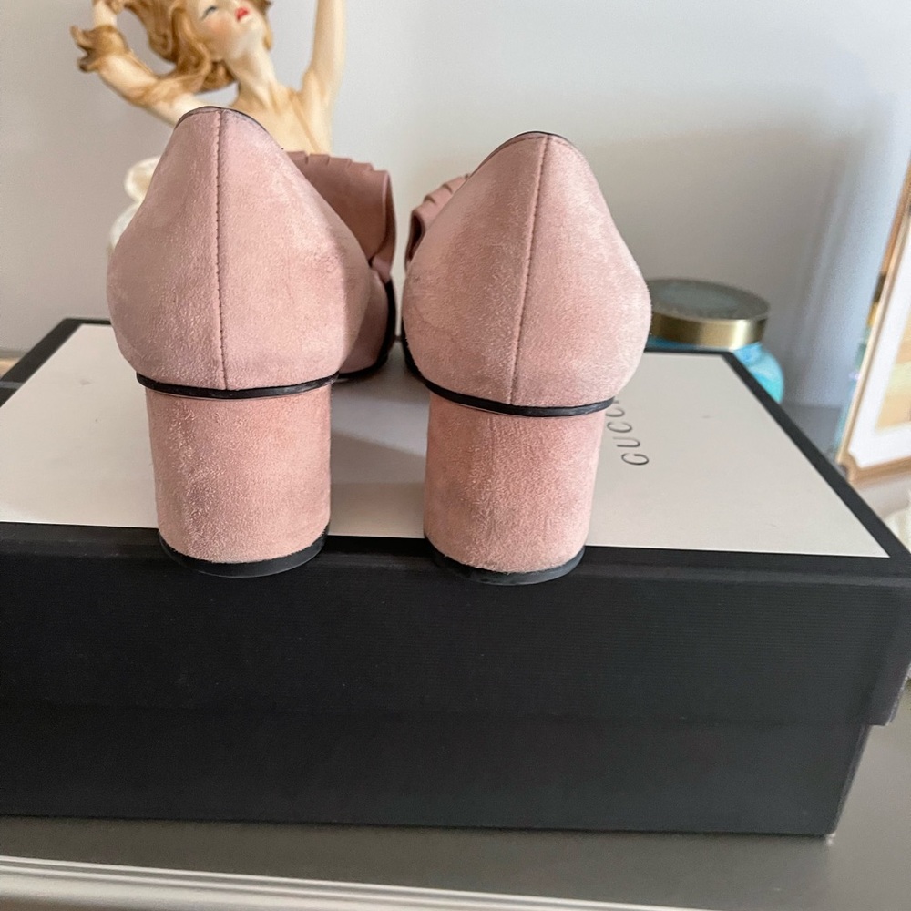 Gucci Crystal Pink Suede Pump - Picture 7 of 13